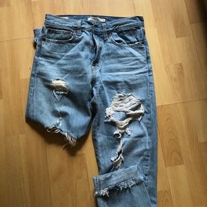 Levi’s wedgie fit jeans